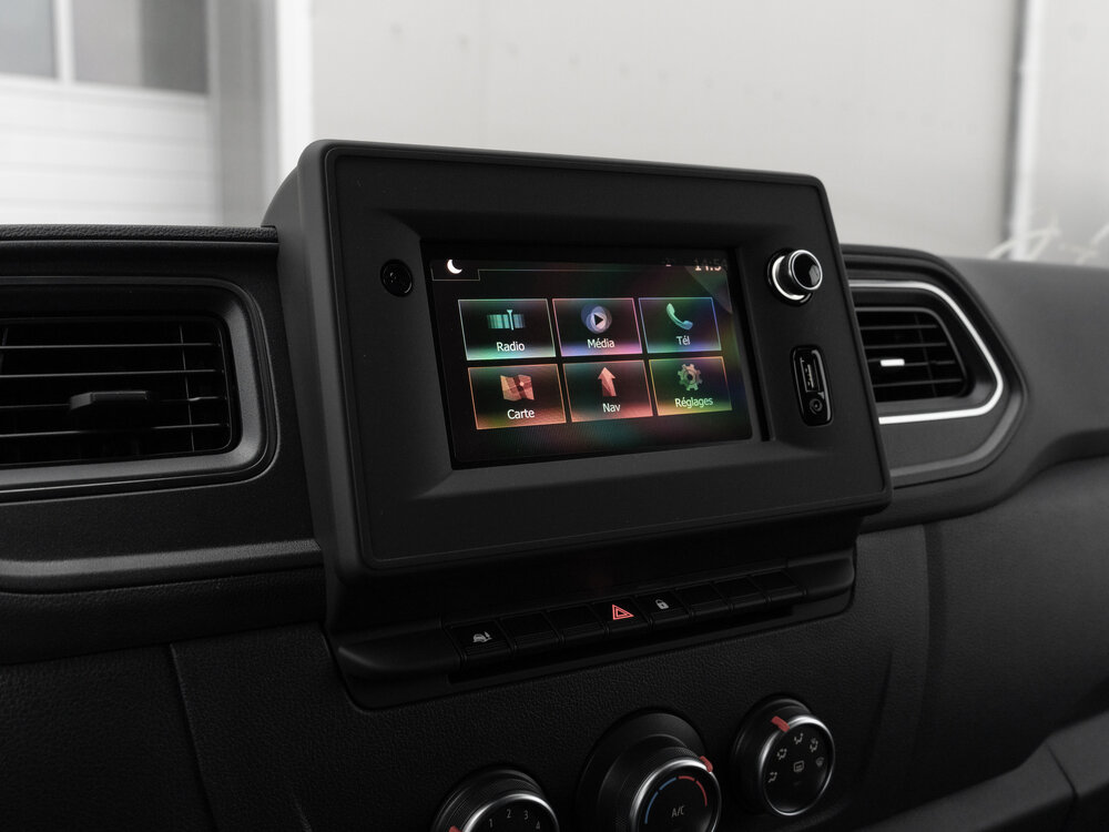 /images/pages/catalog/Renault Master L2H2/Renault_master_L2H2_12.jpg